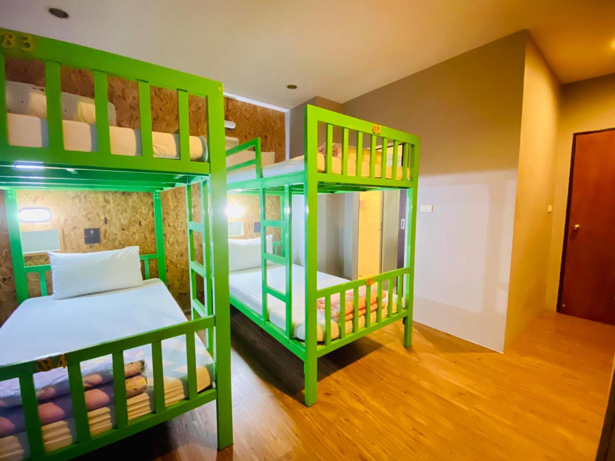 Frutta Hostel Patong Экстерьер фото
